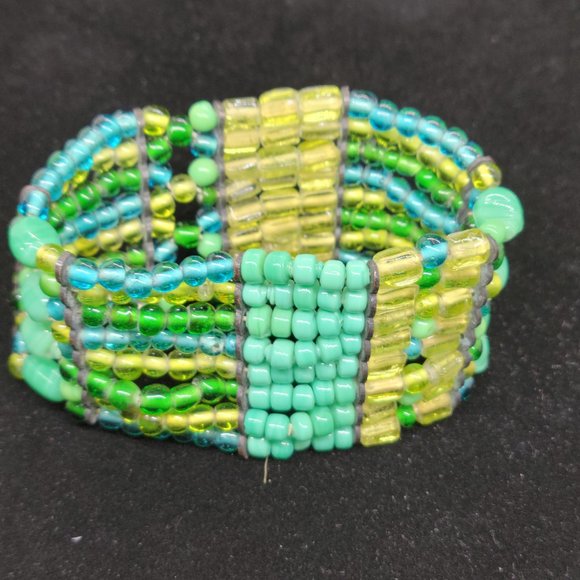 Multi-strand green, turquoise and blue glass bead elastic bracelet - Picture 3 of 3